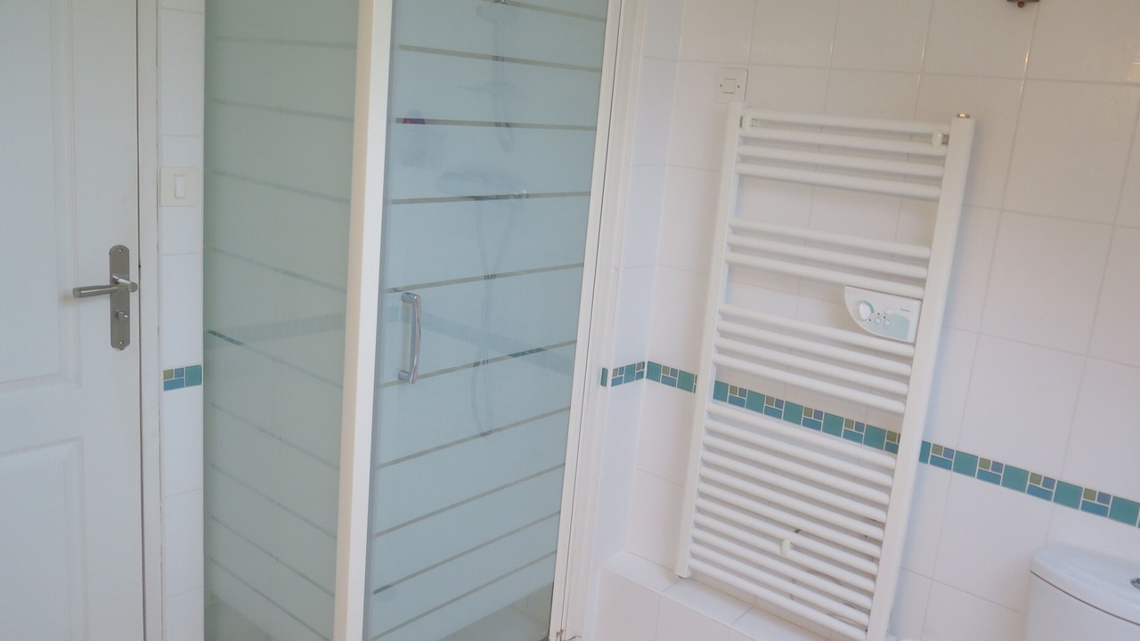 Photo of Bathroom in Pornichet