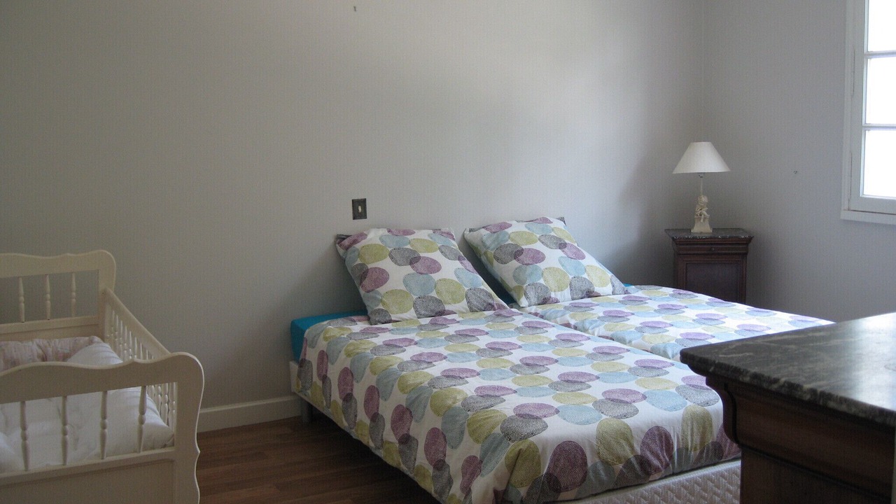 Photo of Bedroom in Serignan-du-Comtat