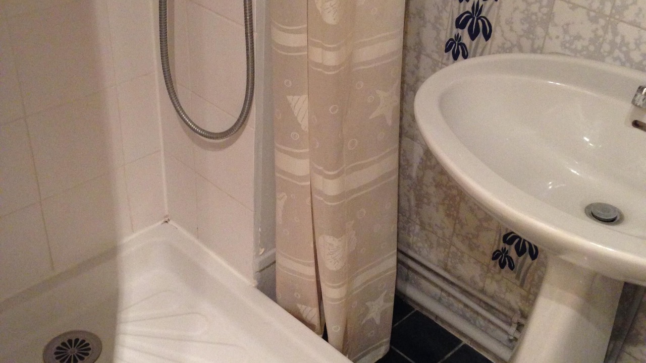 Photo of Bathroom in Quartier Saint-Marc - Croix de Pierre - Saint-Nicaise