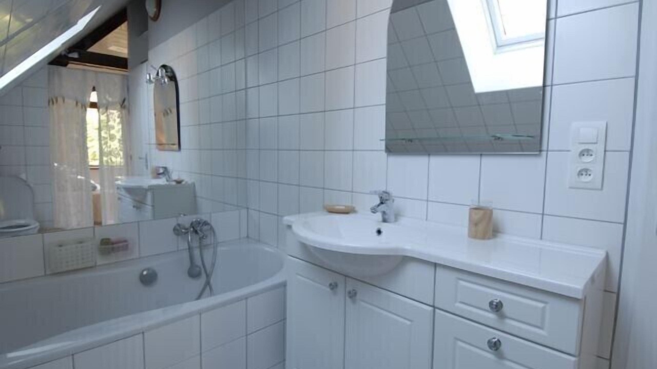 Photo of Bathroom in Saint-Jouin-Bruneval