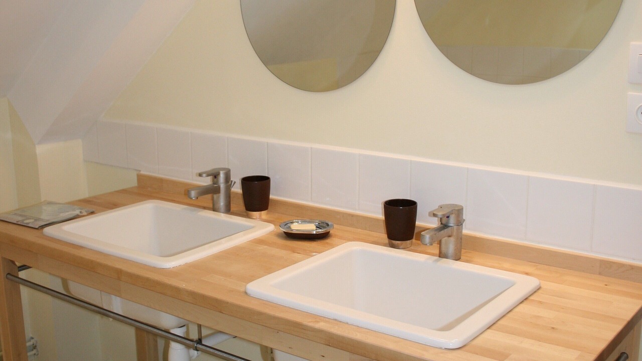 Photo of Bathroom in Verton