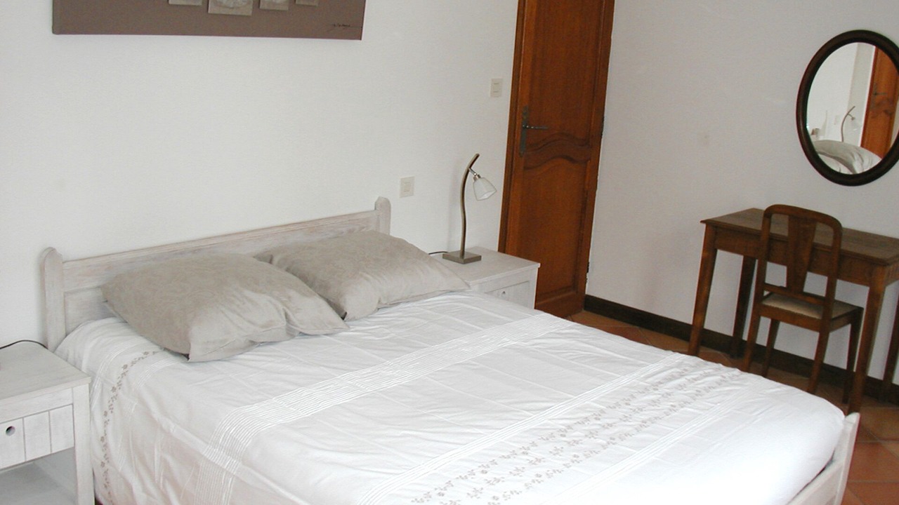 Photo of Bedroom in Jonquieres