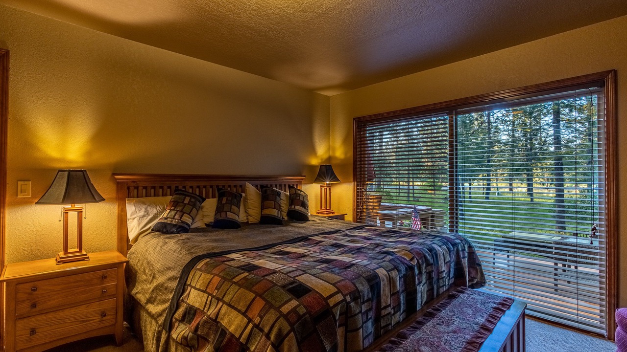 Photo of Bedroom in Sunriver