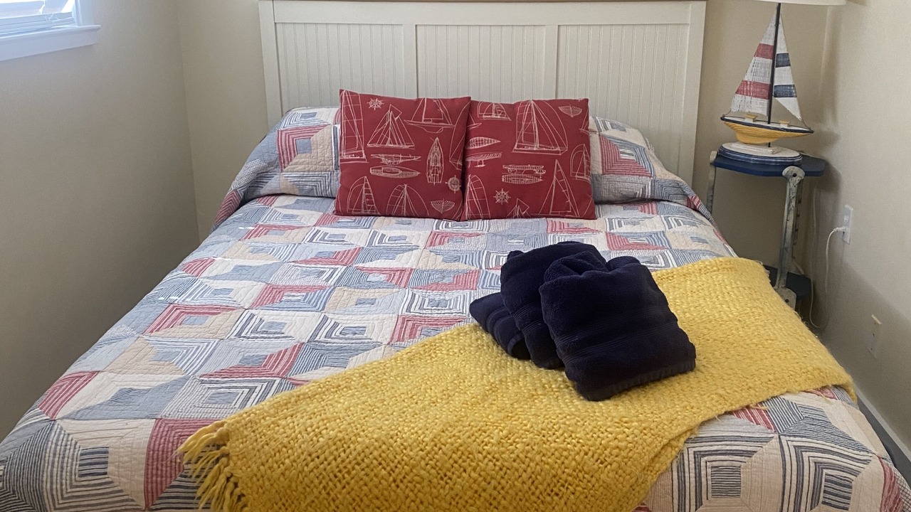 Photo of Bedroom in Gulf Shores