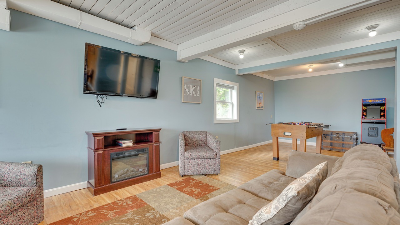 Photo of Livingroom in Bromley Mountain