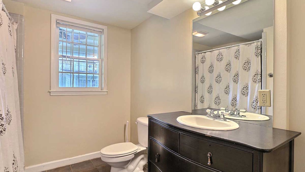 Photo of Others in Savannah Victorian District