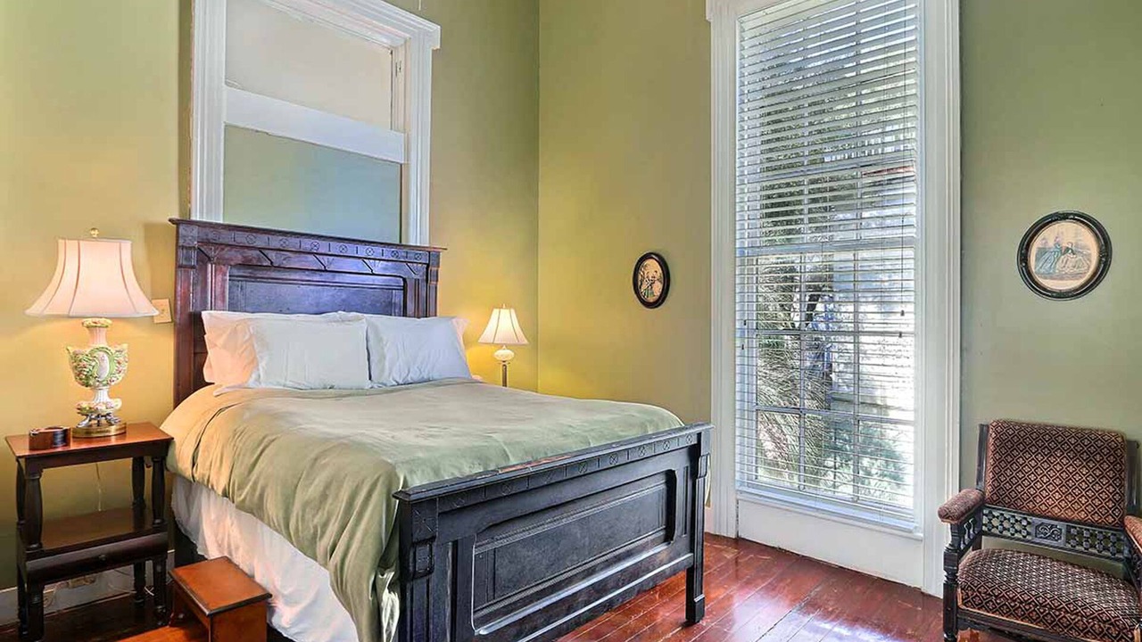 Photo of Others in Savannah Victorian District