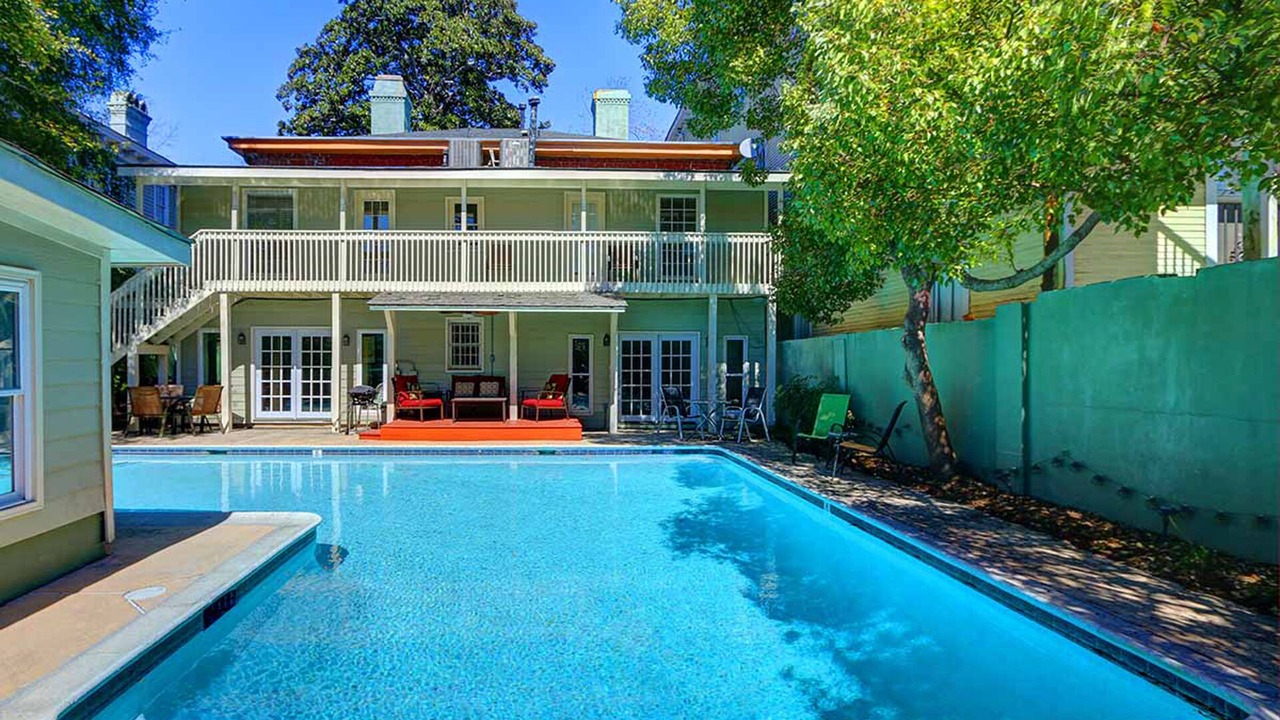 Photo of Others in Savannah Victorian District