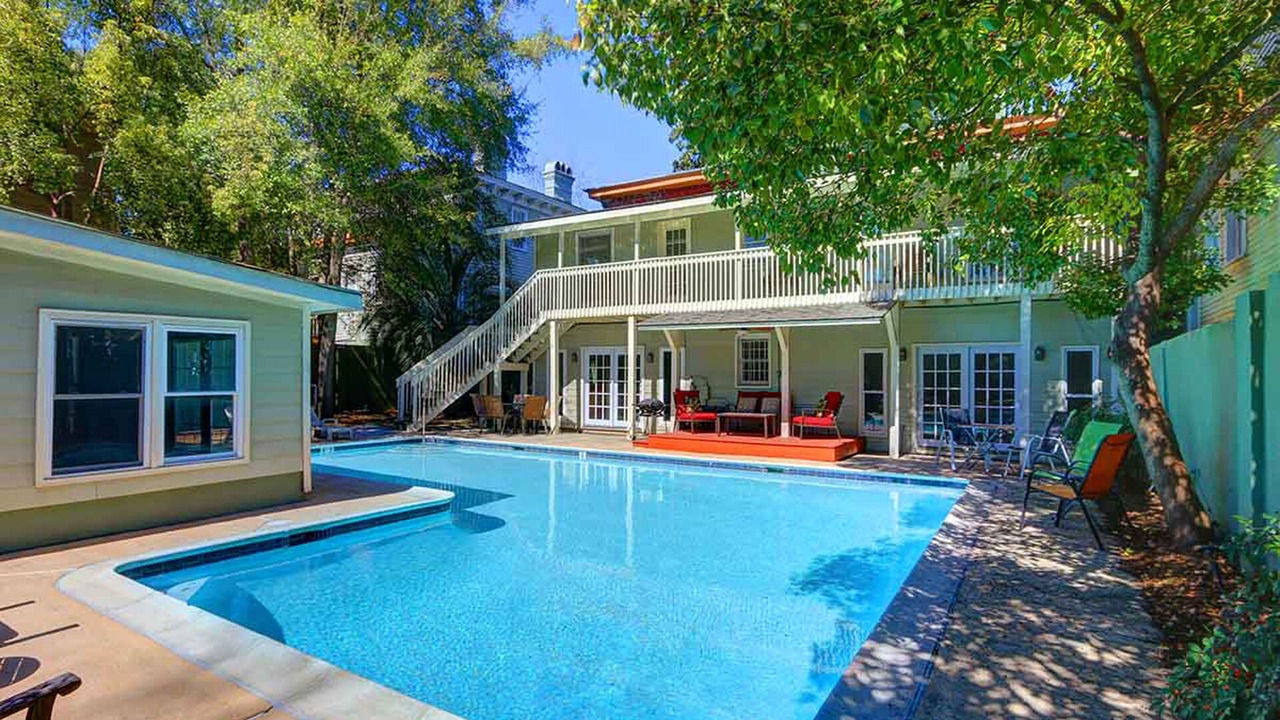 Photo of Others in Savannah Victorian District