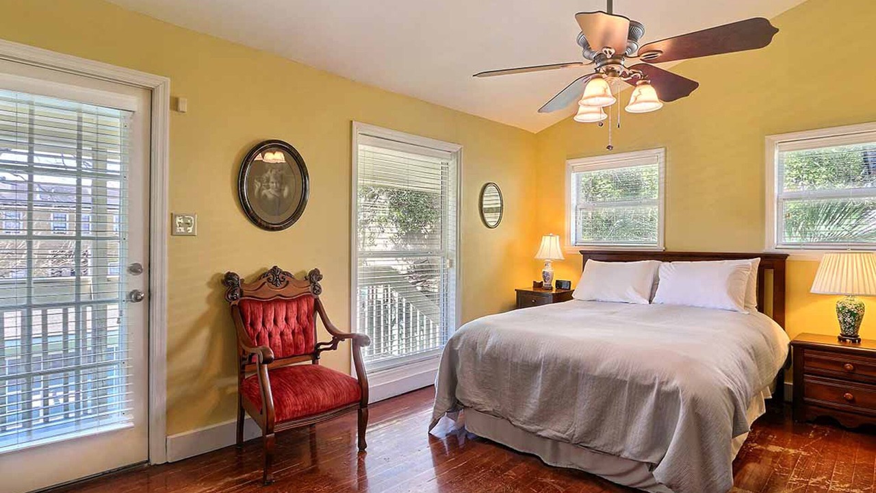 Photo of Others in Savannah Victorian District