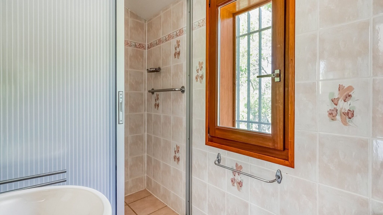 Photo of Bathroom in Prades-sur-Vernazobre