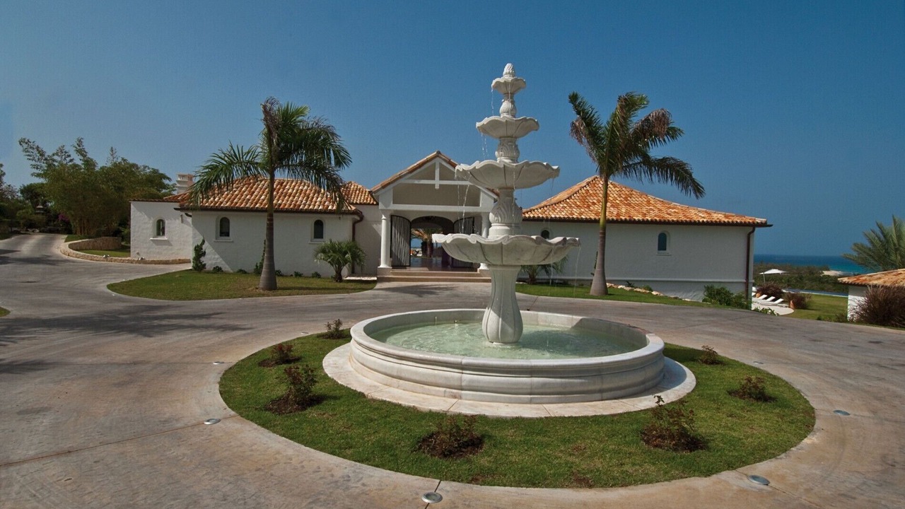 Photo of Outdoor in Plum Bay