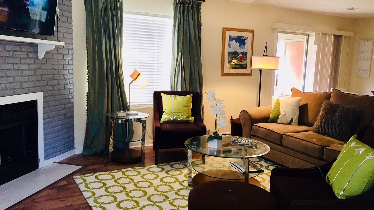 Photo of Livingroom in North Charleston