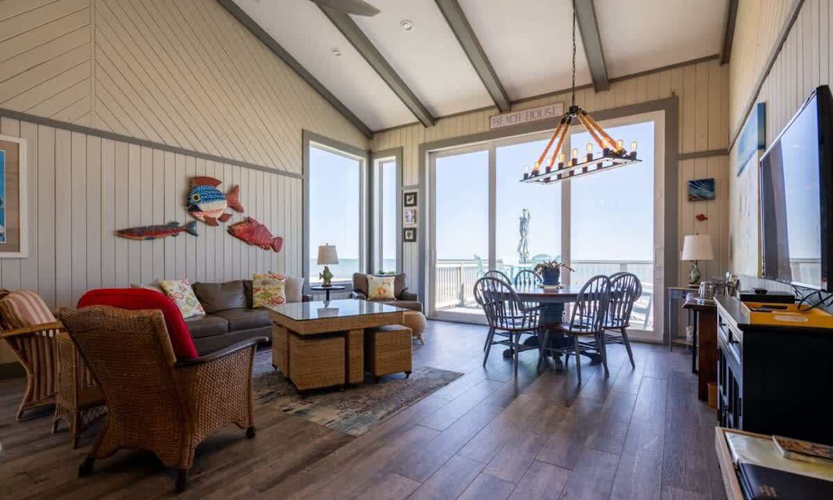 Photo of Livingroom in Fernandina Beach