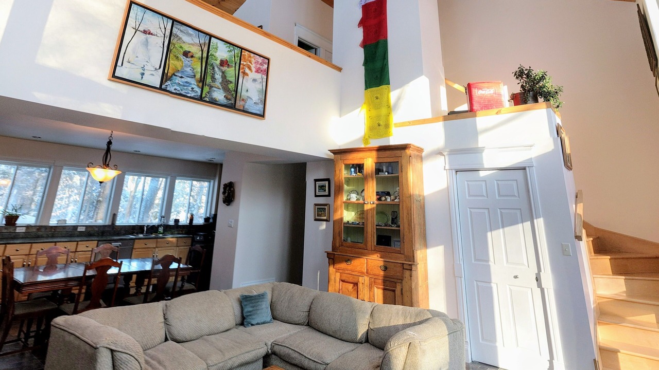 Photo of Livingroom in Mille-Isles