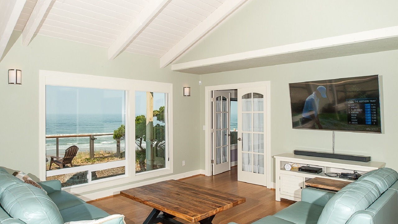 Photo of Livingroom in Roads End