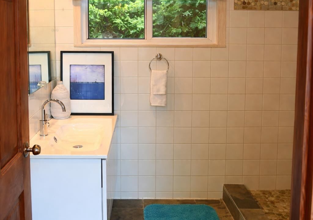 Photo of Bathroom in Neahkahnie Beach