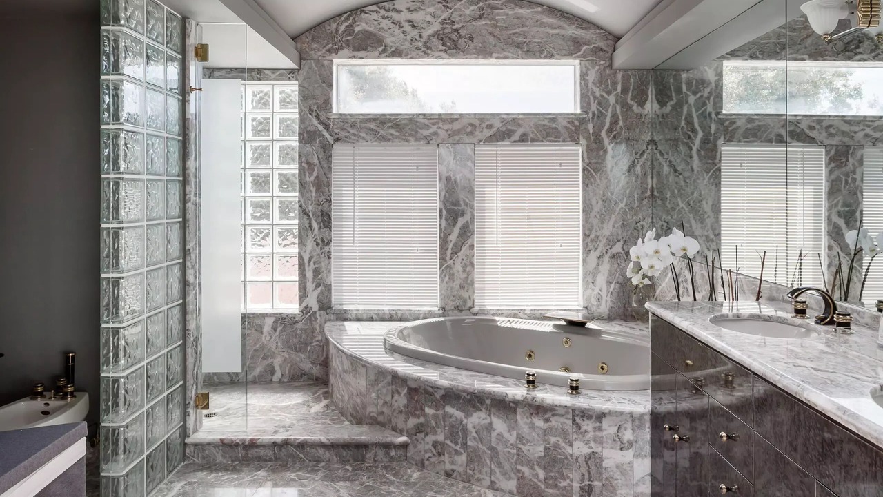 Photo of Bathroom in Marina District