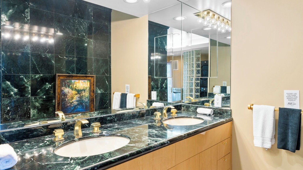Photo of Bathroom in Marina District