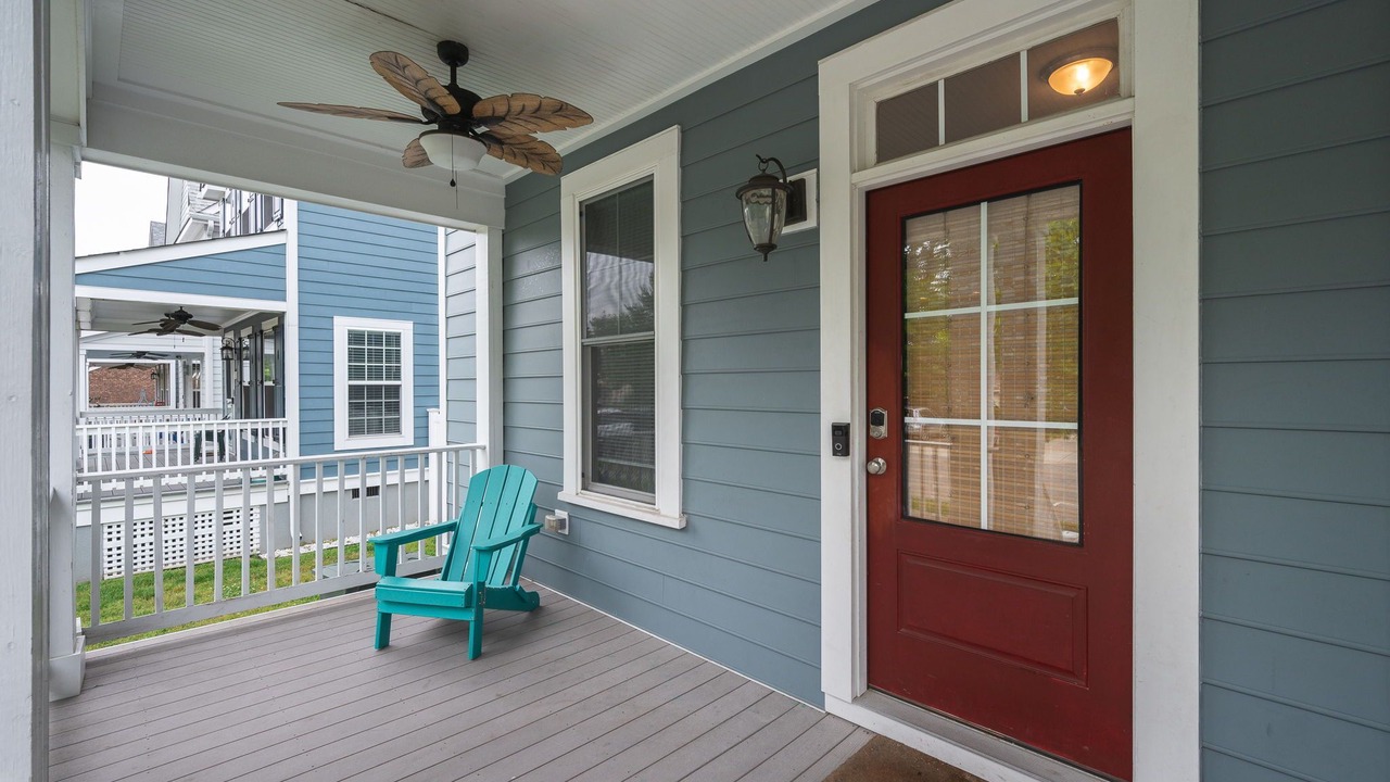 Photo of Patio Balcony in Buckroe Beach