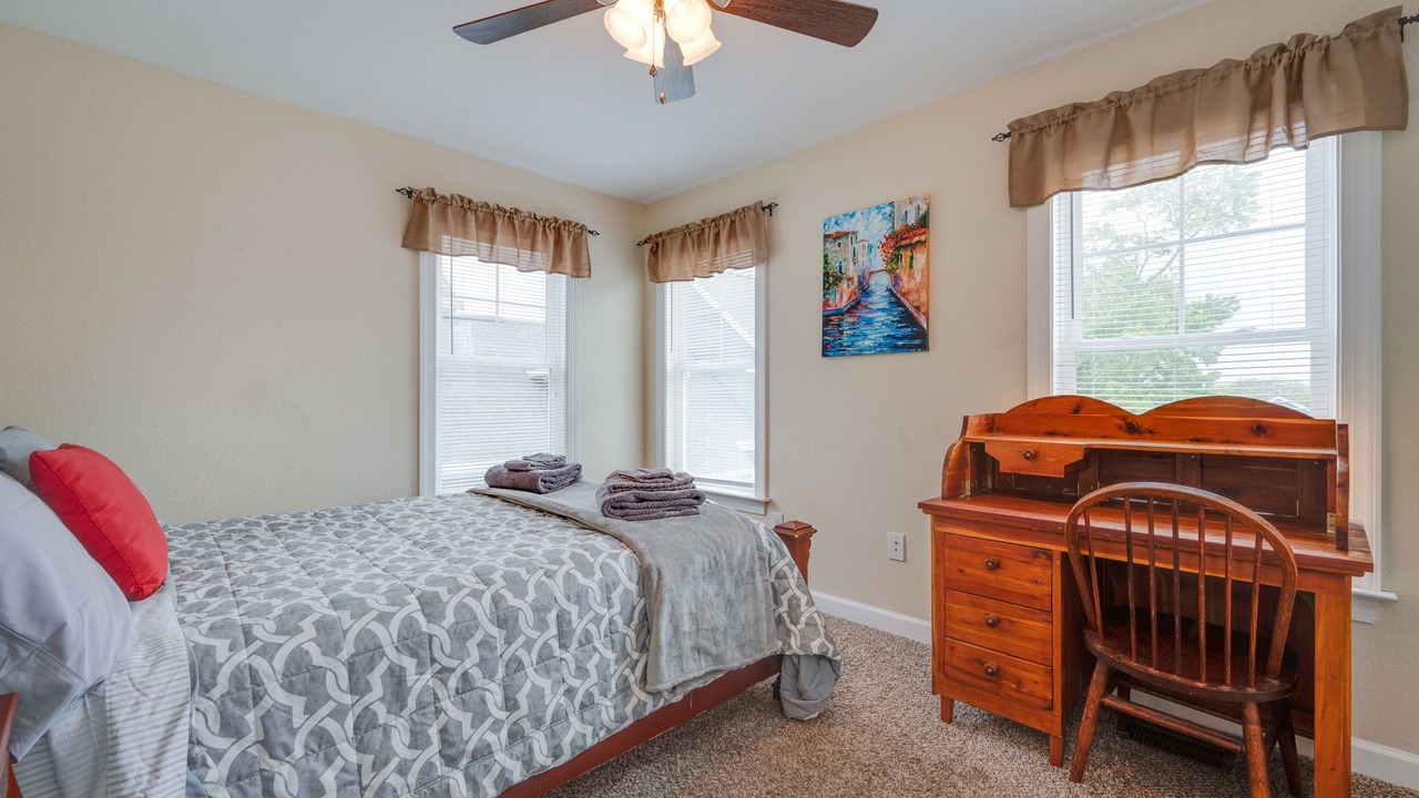 Photo of Bedroom in Buckroe Beach
