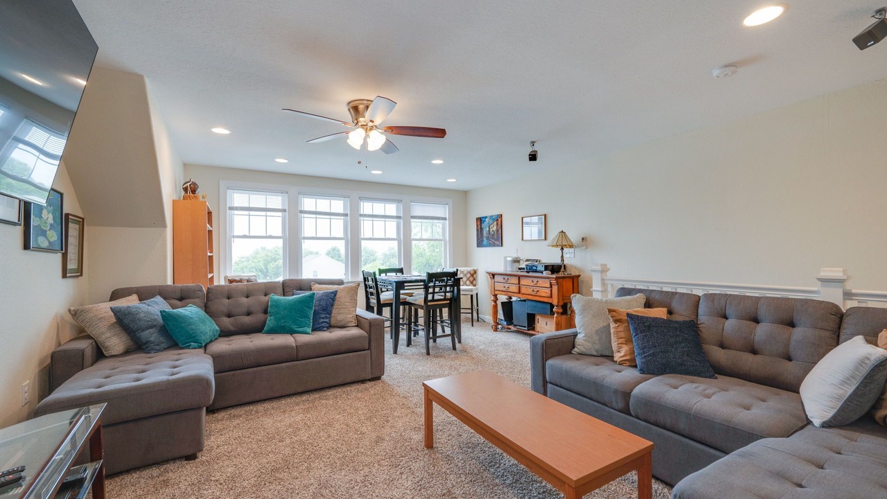 Photo of Livingroom in Buckroe Beach
