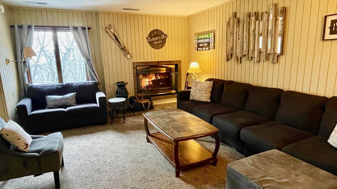 Photo of Livingroom in Seven Springs