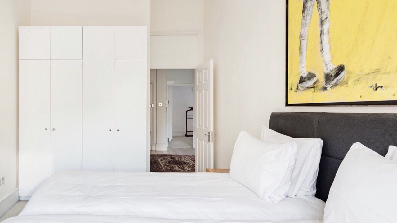 Photo of Others in Queen's Gate