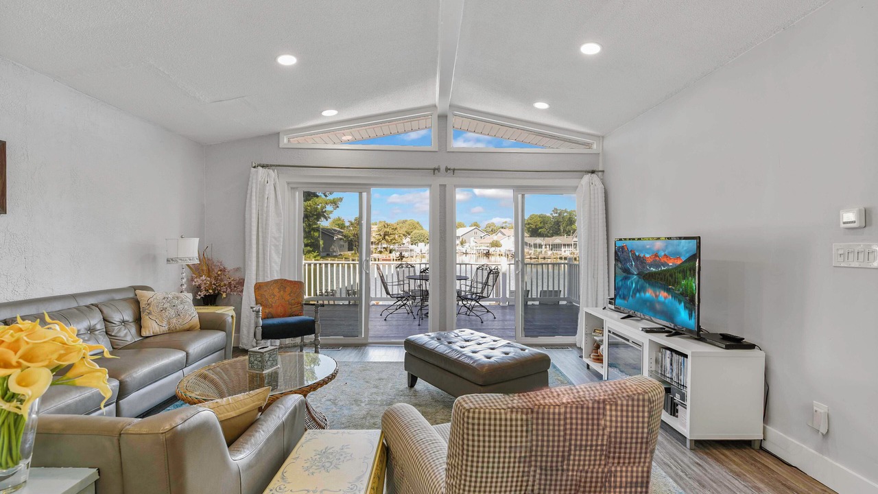 Photo of Livingroom in Ocean Pines