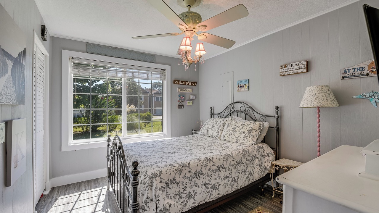 Photo of Bedroom in Ocean Pines