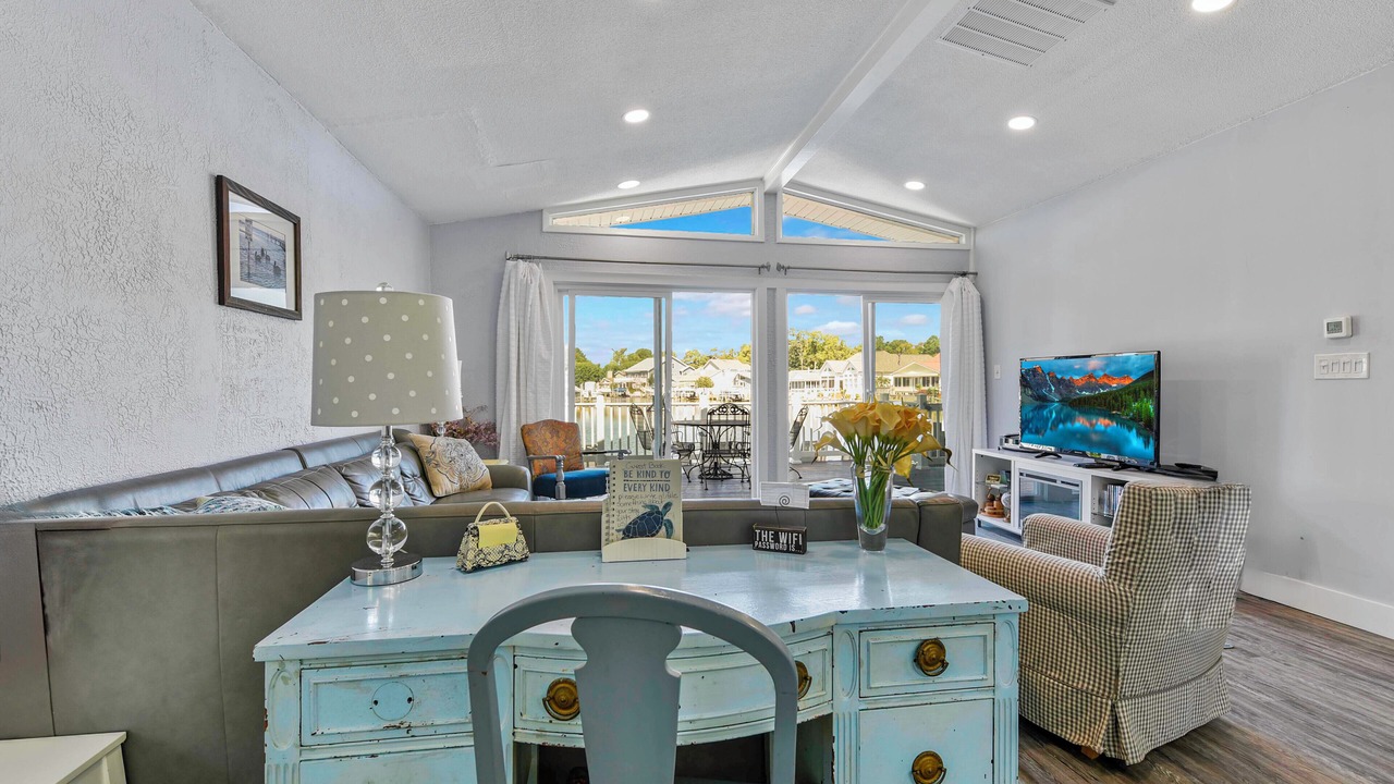 Photo of Livingroom in Ocean Pines