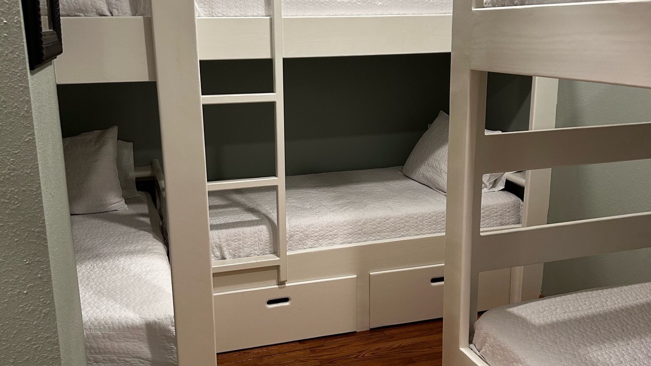 Photo of Bedroom in Lake of the Ozarks