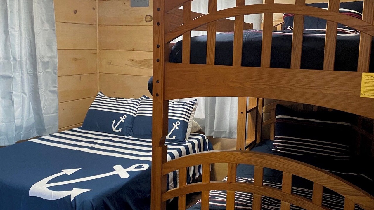 Photo of Bedroom in Sunrise Beach