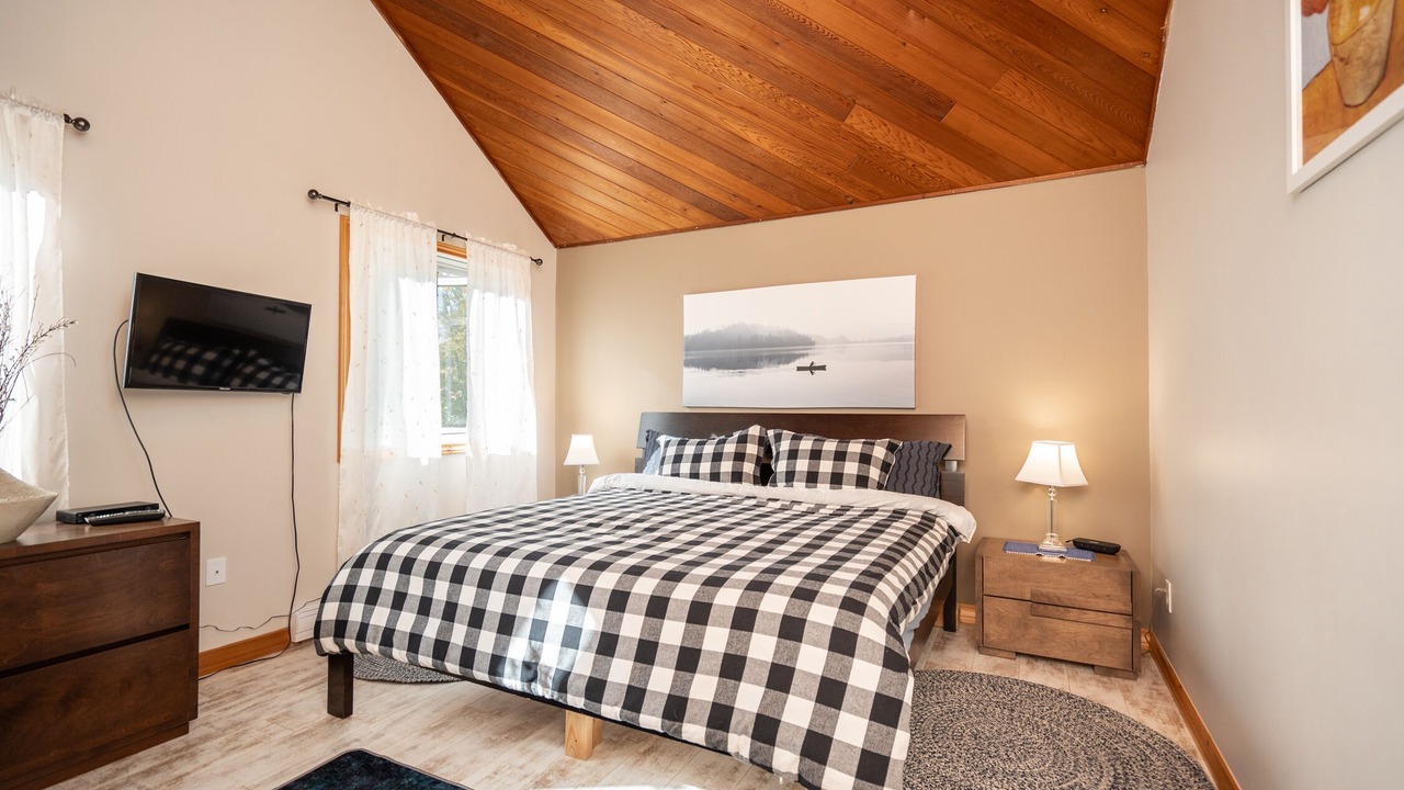 Photo of Bedroom in Victoria Beach