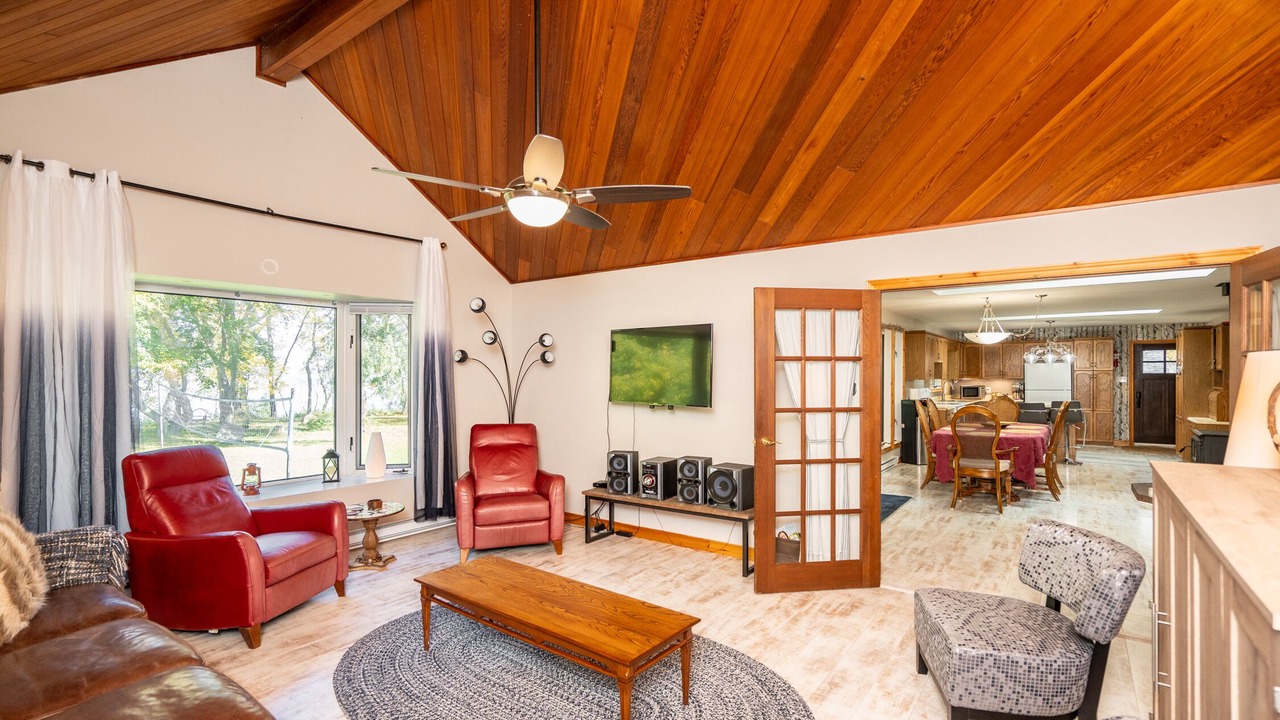 Photo of Livingroom in Victoria Beach