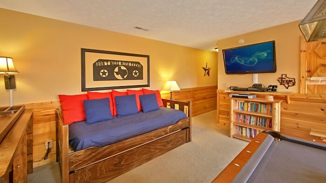 Photo of Bedroom in Black Bear Falls