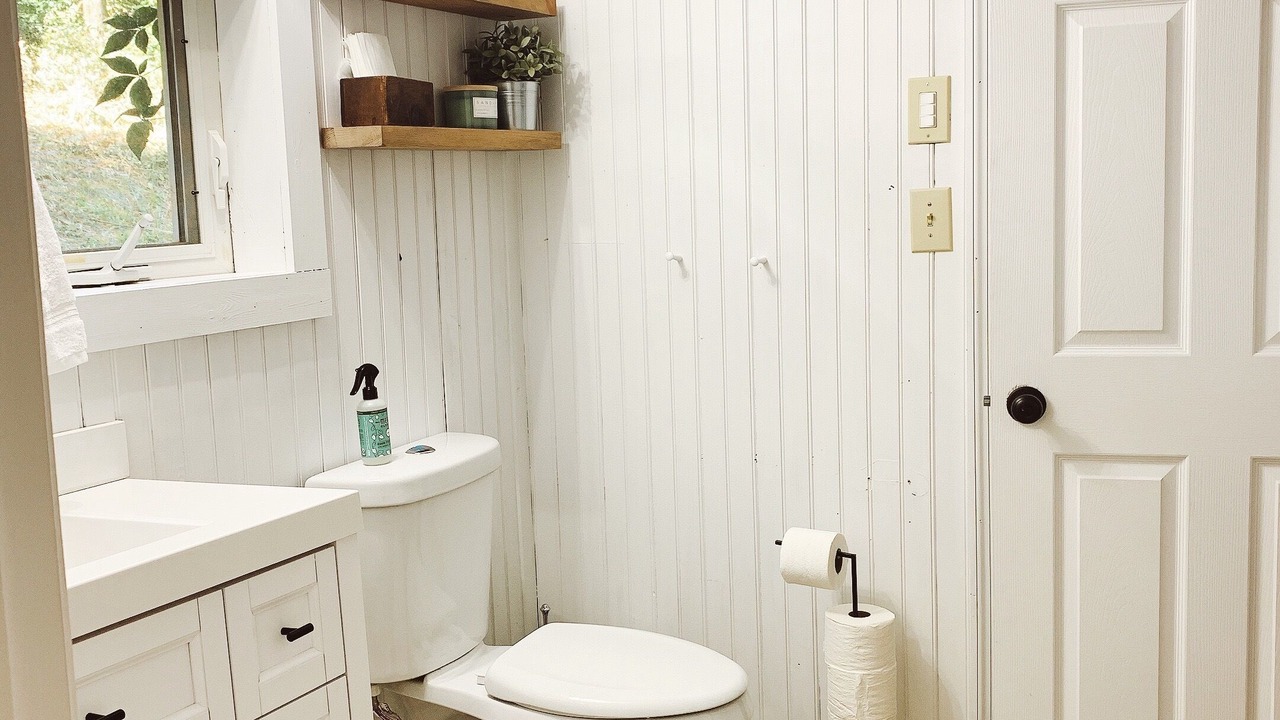 Photo of Bathroom in Martin