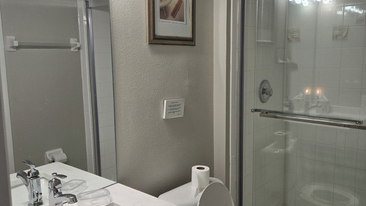Photo of Bathroom in Windsor Palms