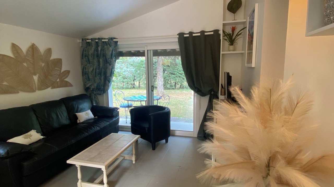 Photo of Livingroom in Roussillon
