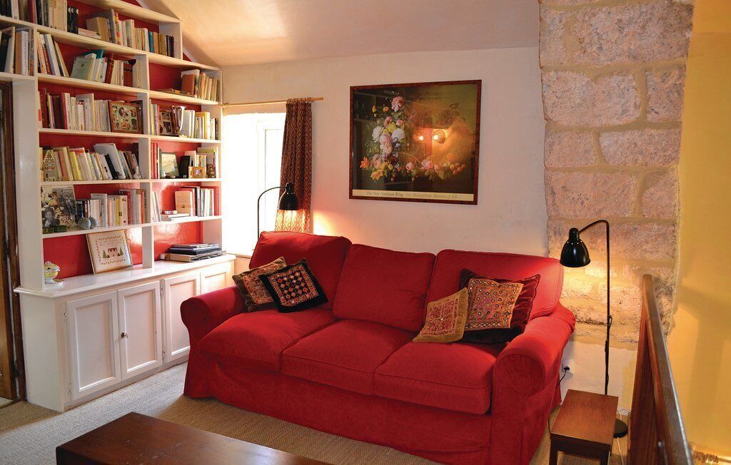 Photo of Livingroom in Saint-Rome-de-Cernon