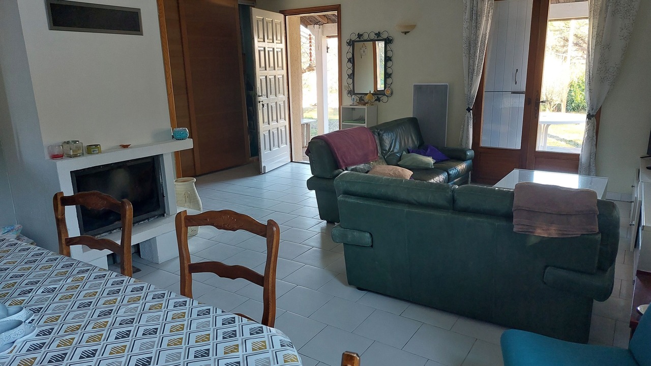 Photo of Livingroom in Chambonas