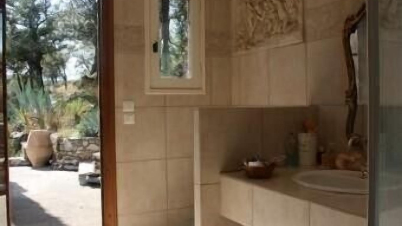 Photo of Bathroom in Ceret