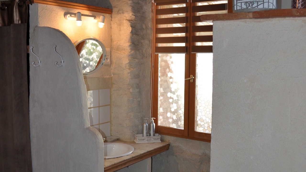 Photo of Bathroom in Chamborigaud