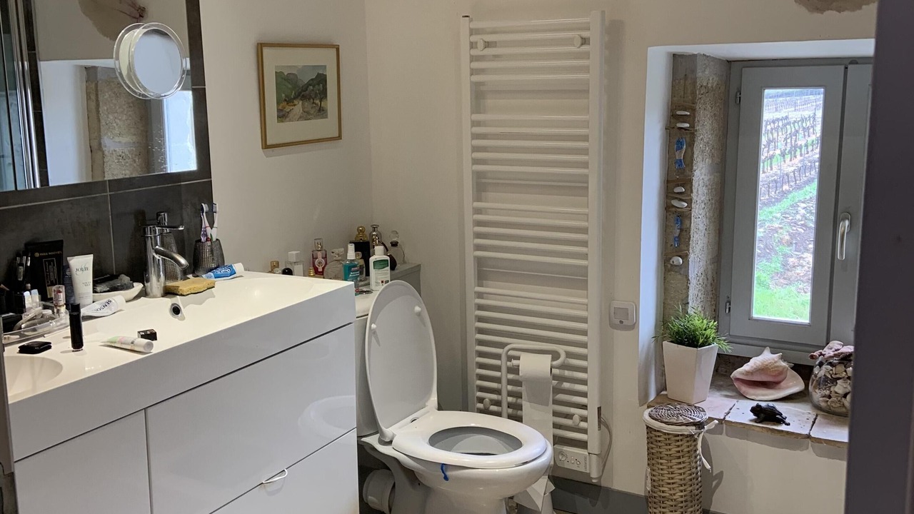 Photo of Bathroom in Roquemaure