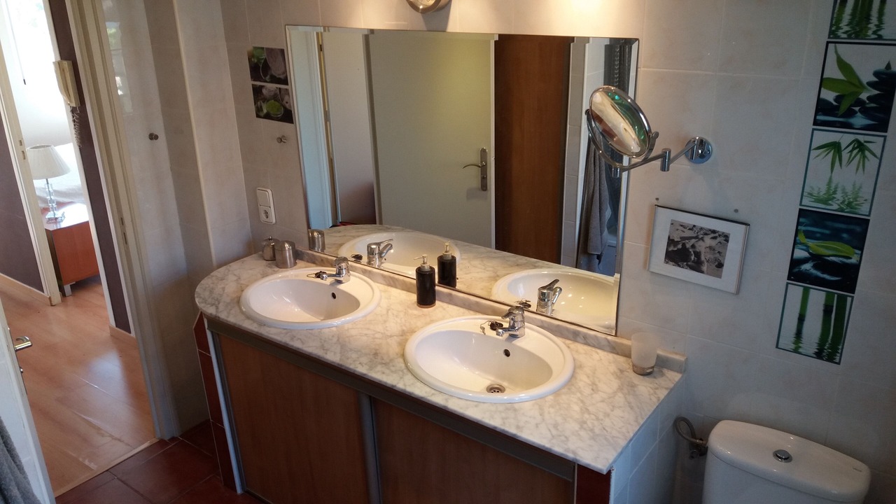 Photo of Bathroom in Riba-roja de Turia