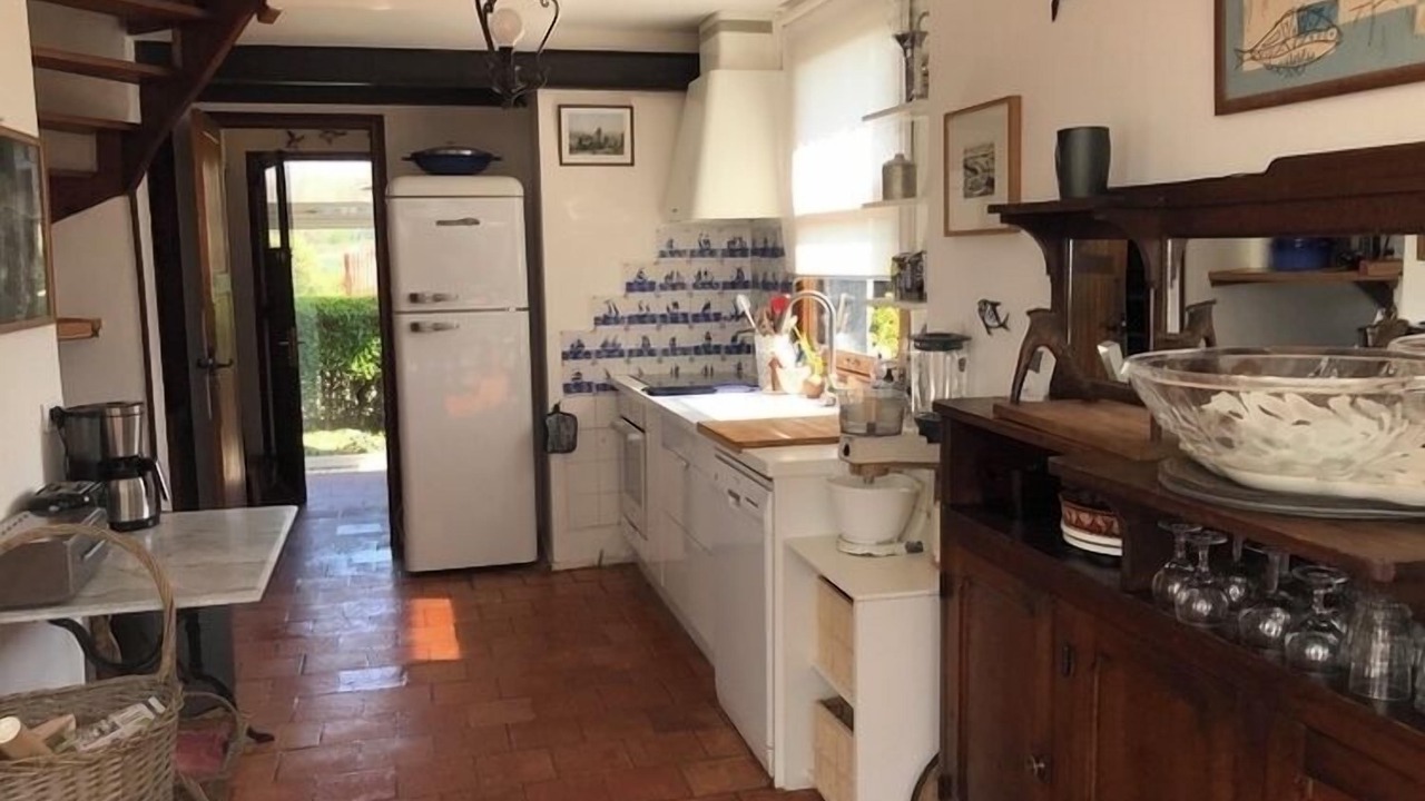 Photo of Kitchen in Commes