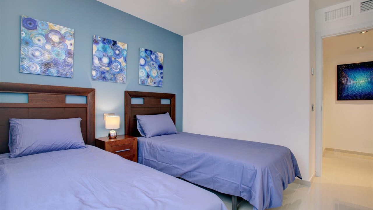 Photo of Bedroom in Golden Mile