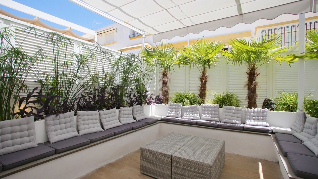 Photo of Patio Balcony in Golden Mile