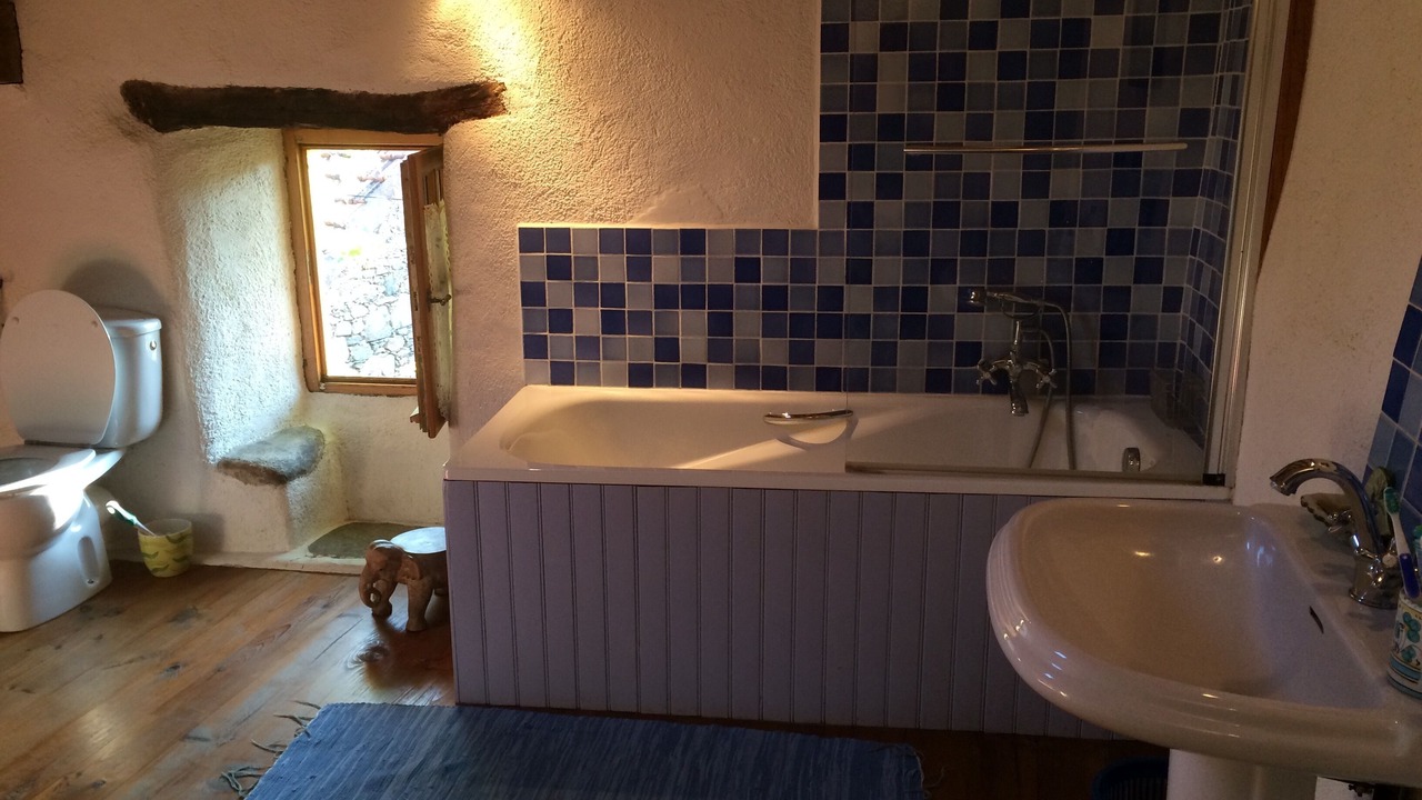 Photo of Bathroom in Mons