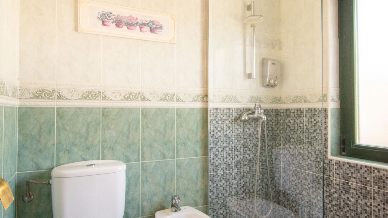 Photo of Bathroom in Ucles